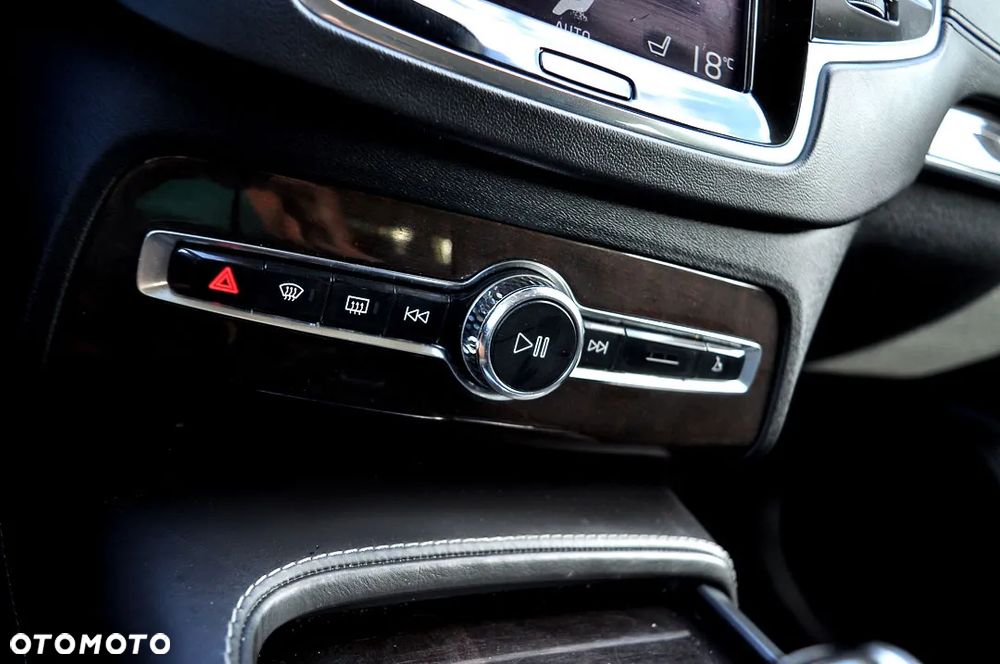 Volvo XC 90 D5 AWD Inscription 7os - 30