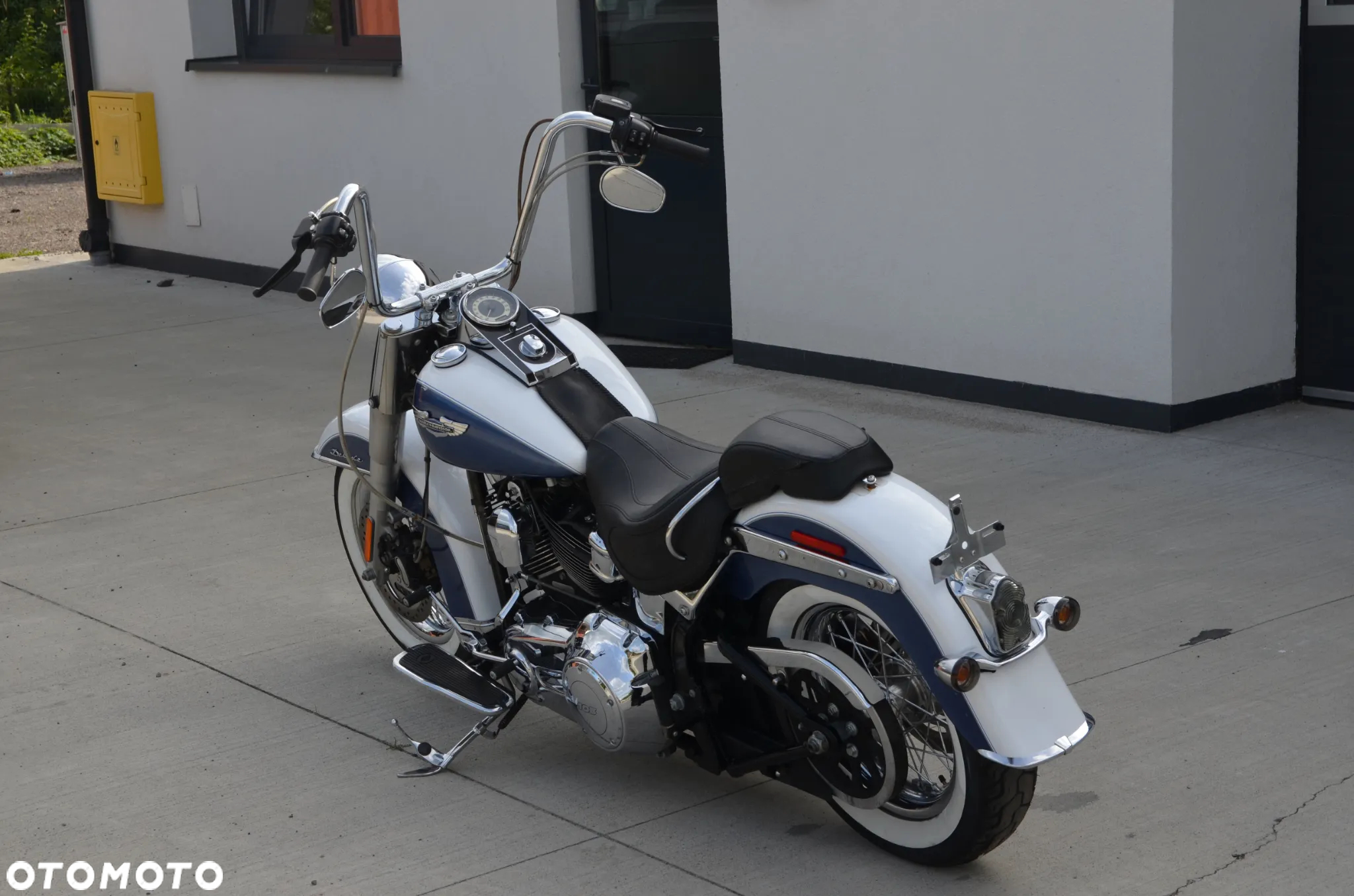 Harley-Davidson Softail Deluxe - 3