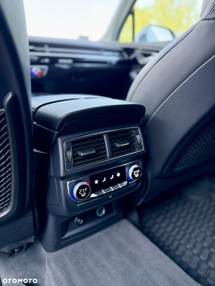 Audi Q7 - 11