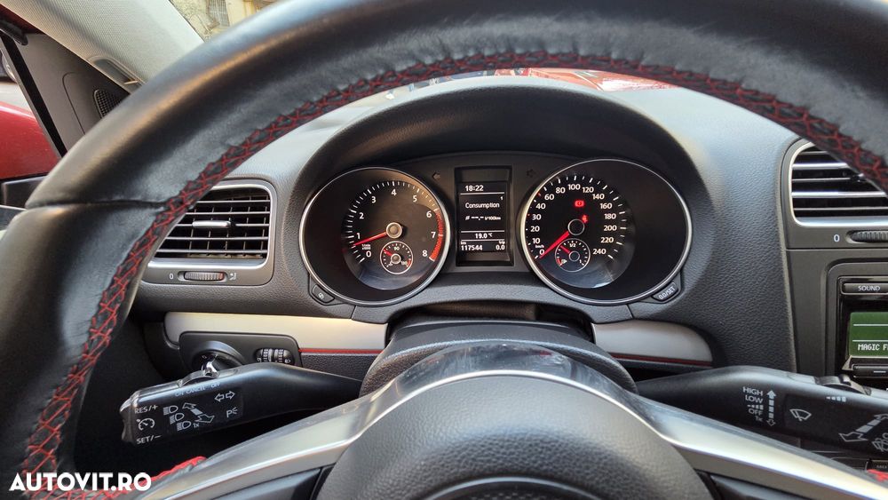 Volkswagen Golf 1.4 TSI Highline - 9