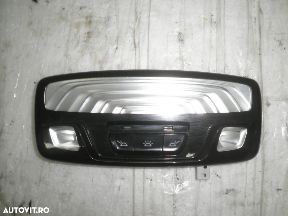 Plafoniera spate BMW Seria 5 G30 43684861401