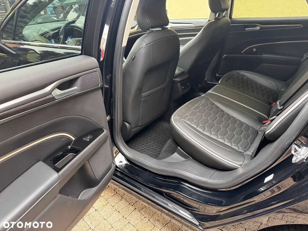 Ford Mondeo 2.0 Hybrid Vignale - 16