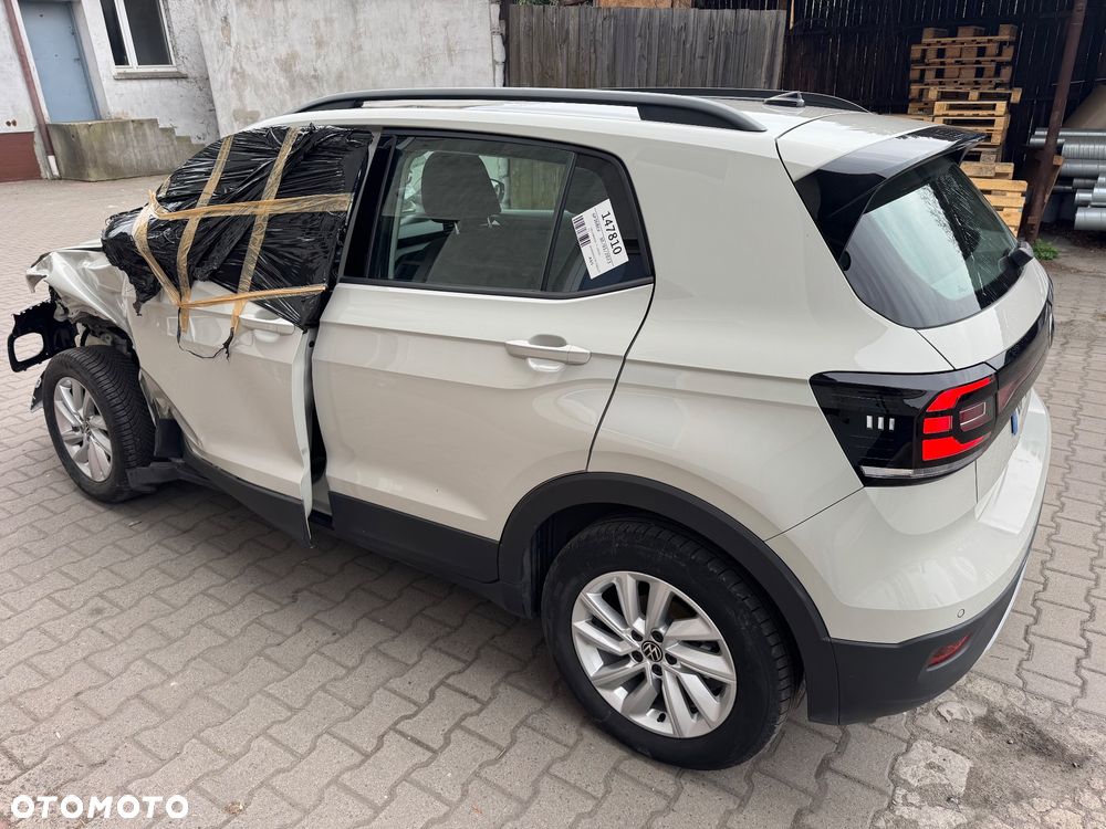 Volkswagen T-Cross - 33