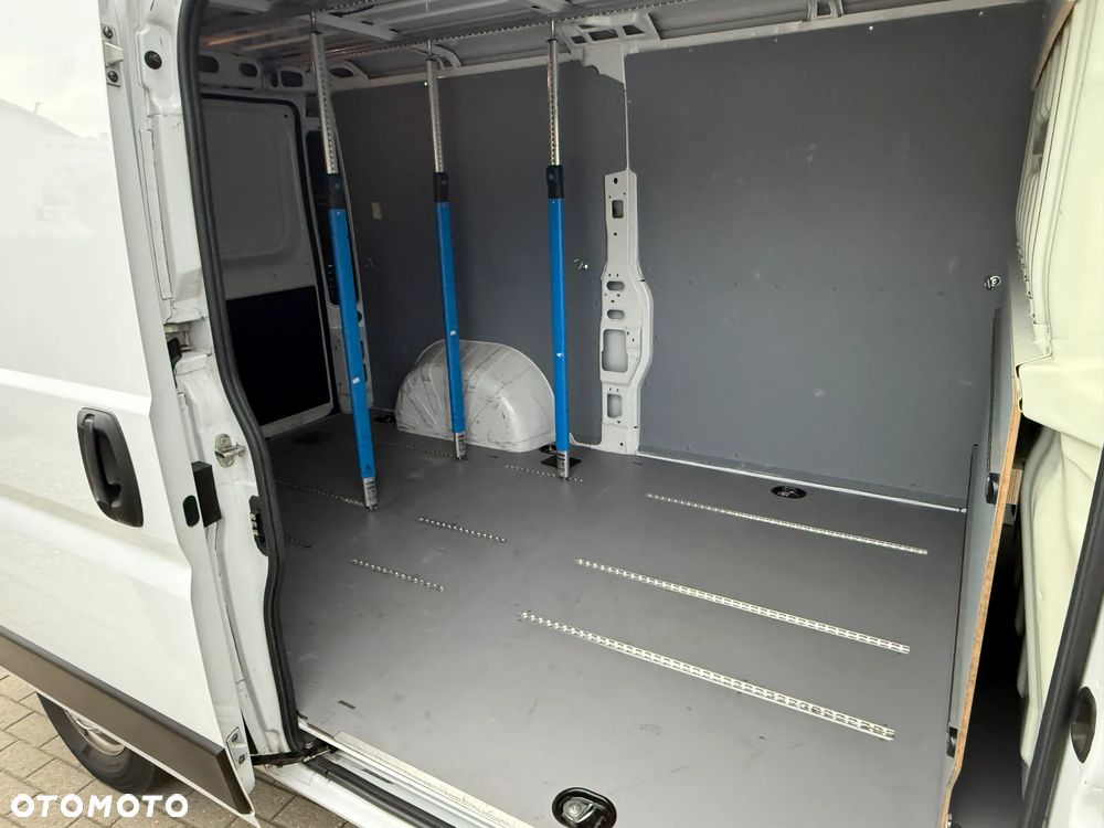 Opel Movano - 28