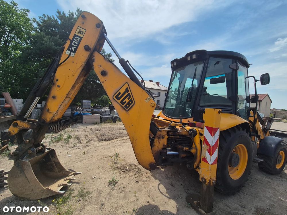 JCB 3 CX - 4
