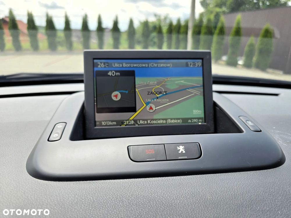 Peugeot 5008 HDI FAP 165 Automatik Active - 28