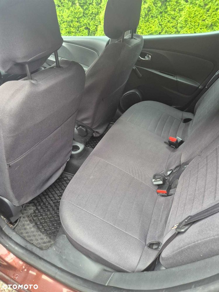 Renault Clio - 6