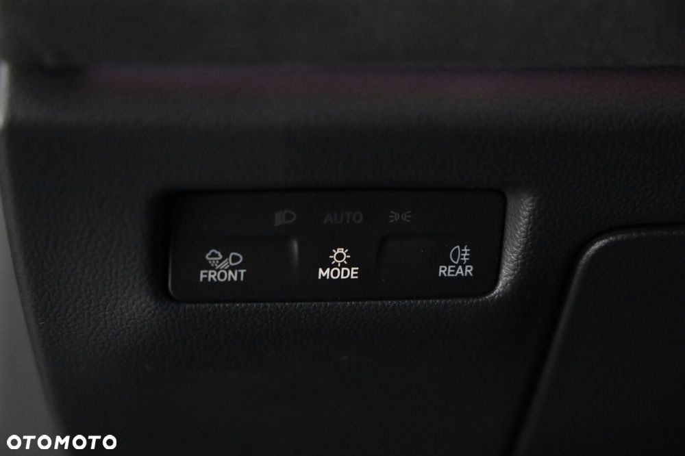 Volkswagen Passat - 23