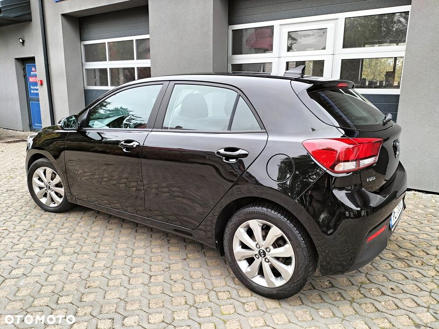 Kia Rio - 5