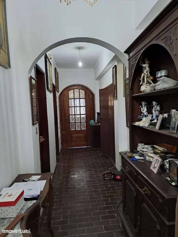 Moradia M5 com Jardim, Quintal com árvores de fruto - Santo Varão - Grande imagem: 2/23