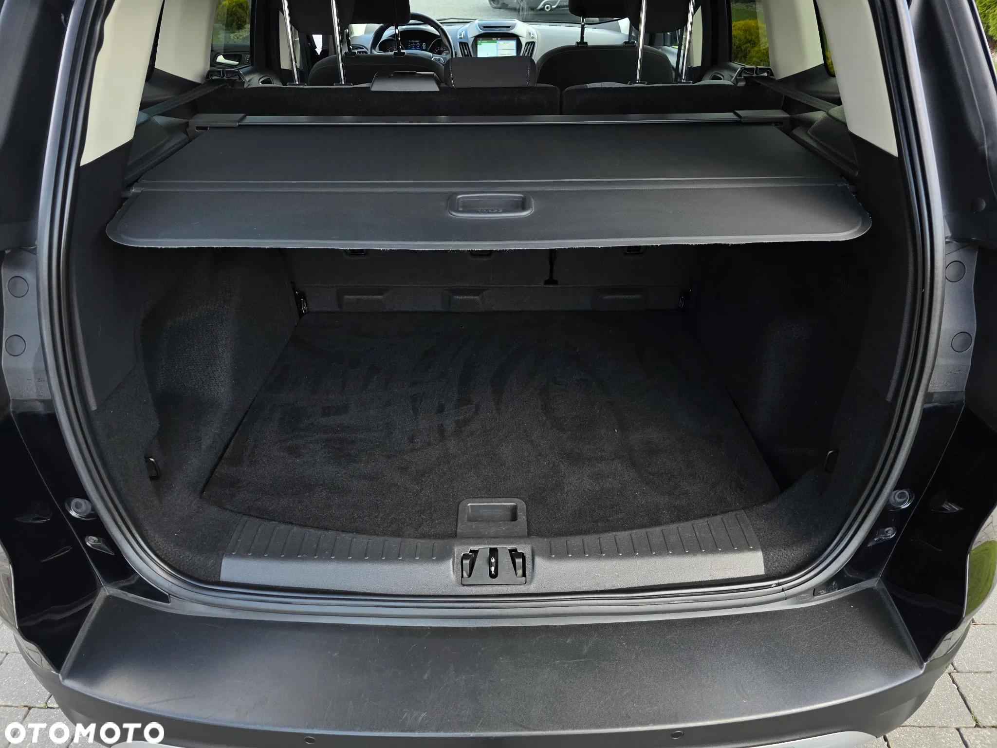 Ford Kuga 2.0 TDCi 2x4 Titanium - 20