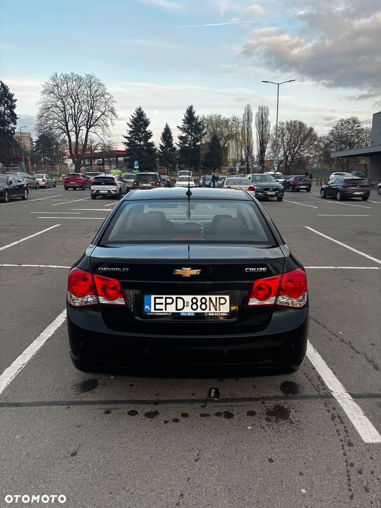 Chevrolet Cruze 1.8 LS+ - 5