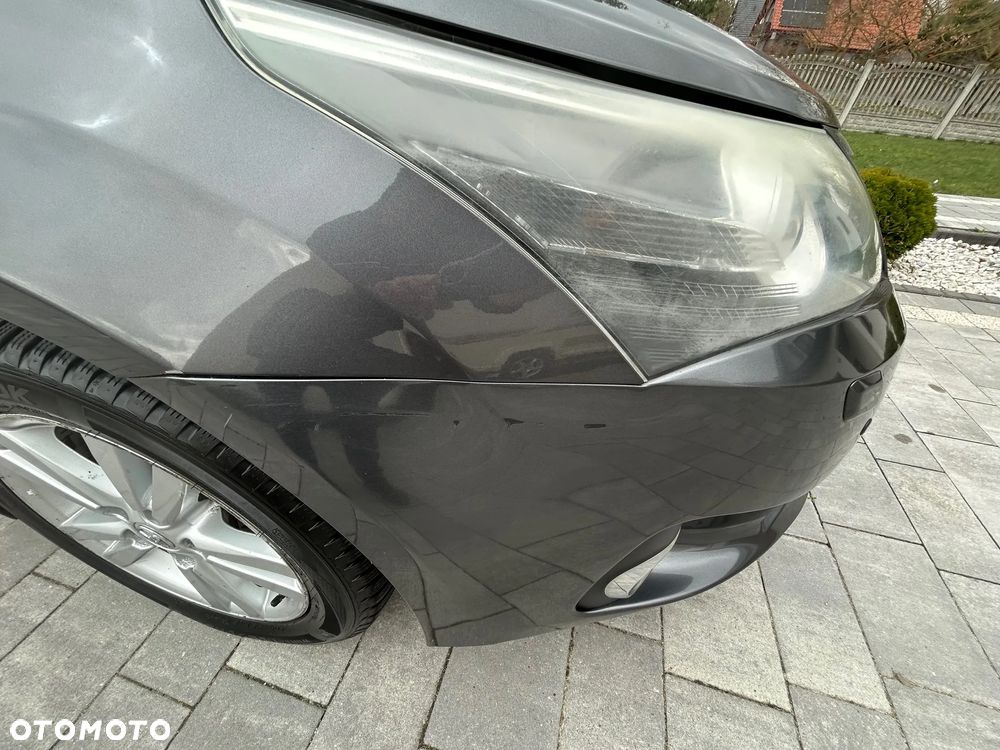 Toyota Avensis 1.8 Sol - 24