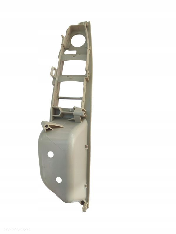 uchwyt rączka tapicerki kierowcy BMW F10 F11 09-17 51417225871 ostryga - 2