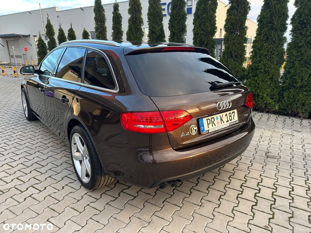 Audi A4 Avant - 4