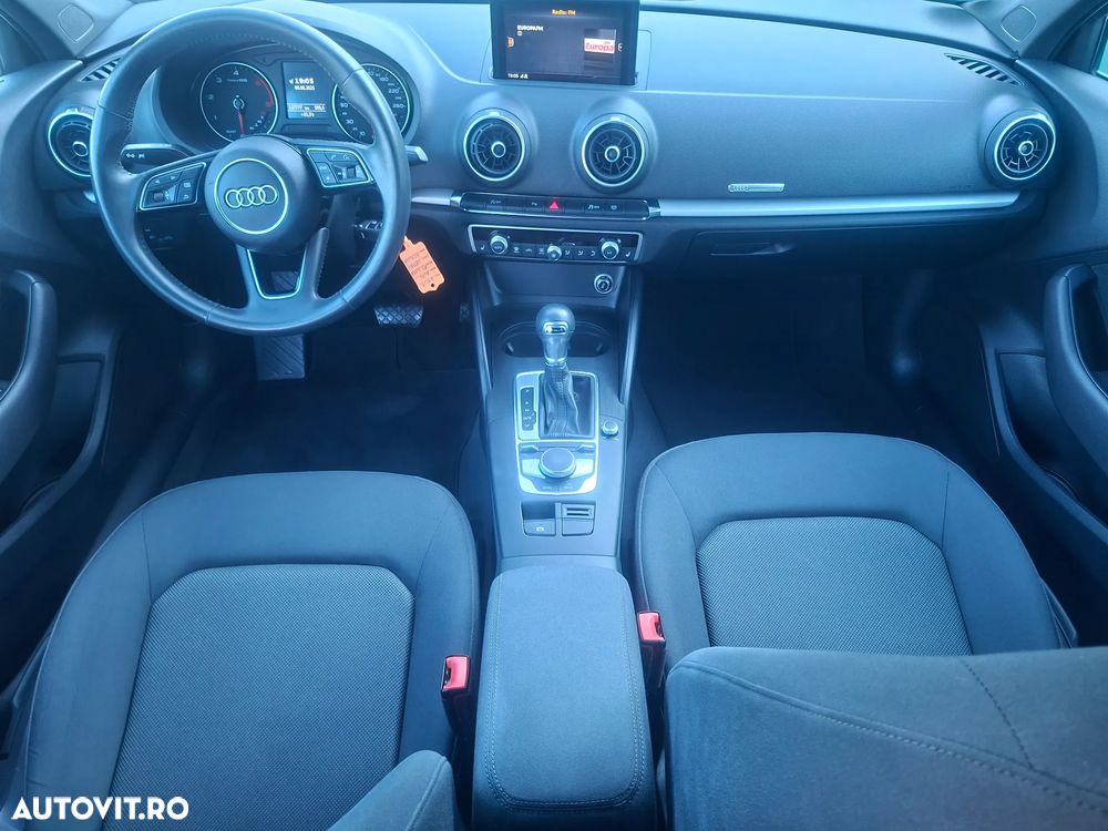 Audi A3 2.0 TDI S tronic Sport - 6