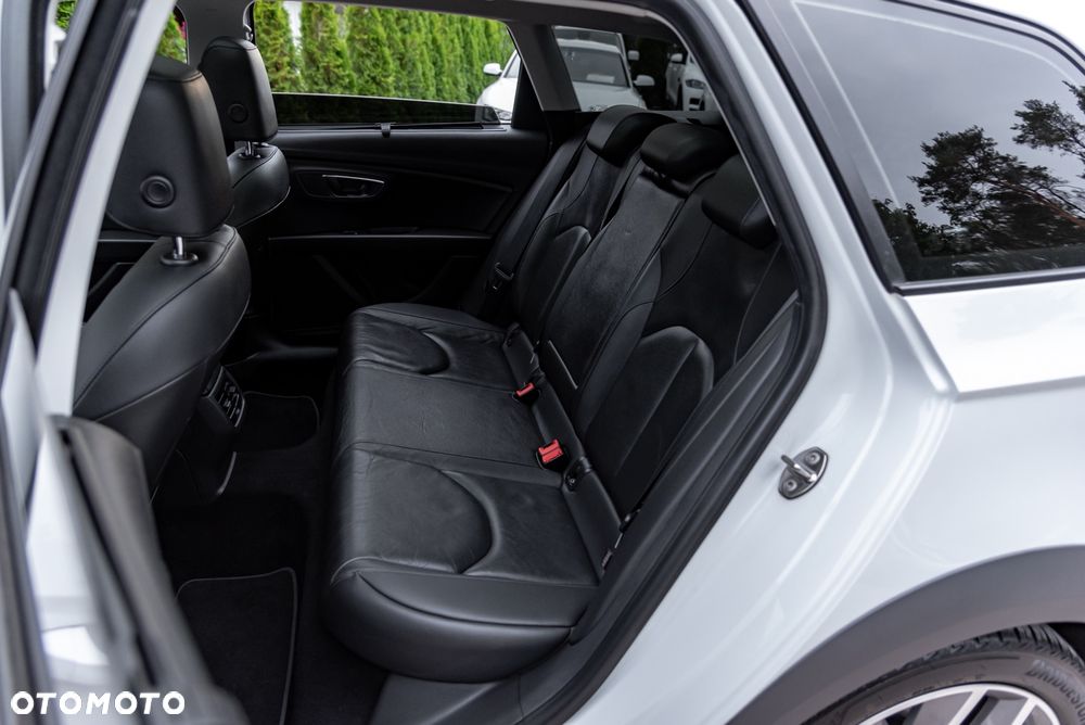 Seat Leon Sportstourer 1.8 TSI Start&Stop 4Drive DSG X-Perience - 20