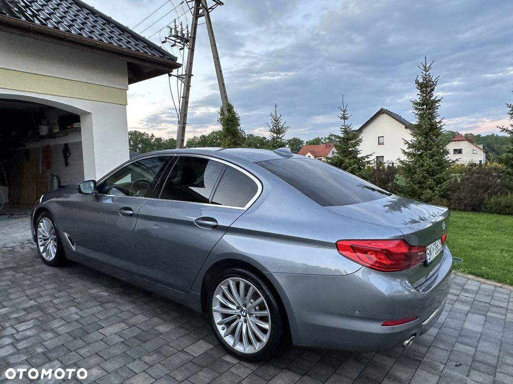 BMW Seria 5 520d xDrive Luxury Line - 4
