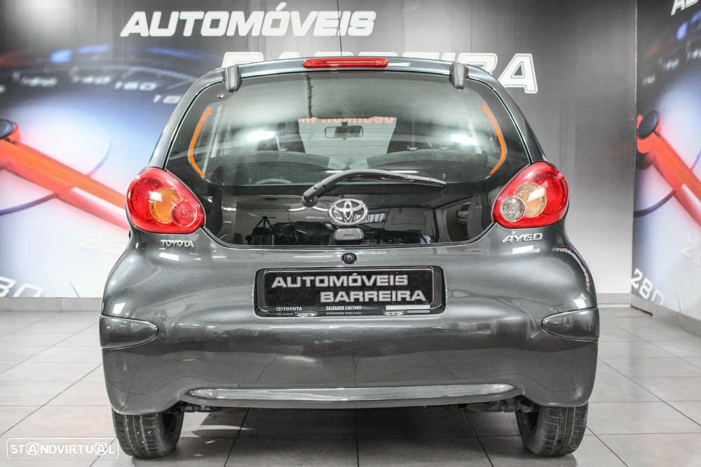 Toyota Aygo 1.0 + AC - 17