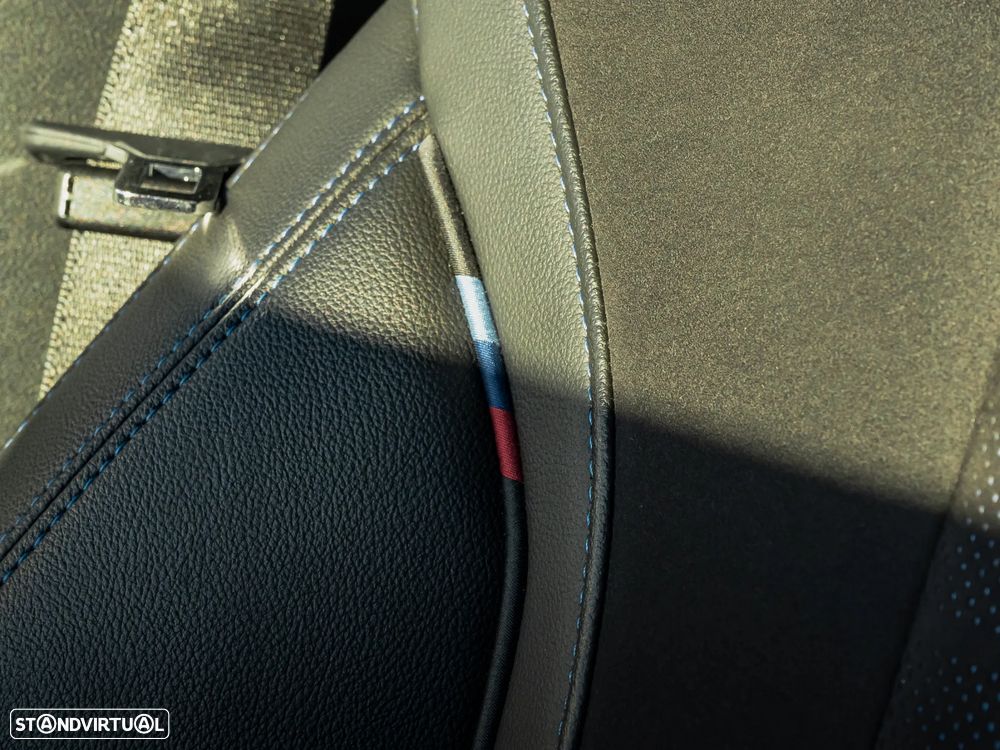 BMW i4 eDrive40 Pack Desportivo M - 31
