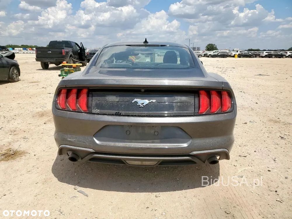 Ford Mustang Fastback 2.3 Eco Boost - 7