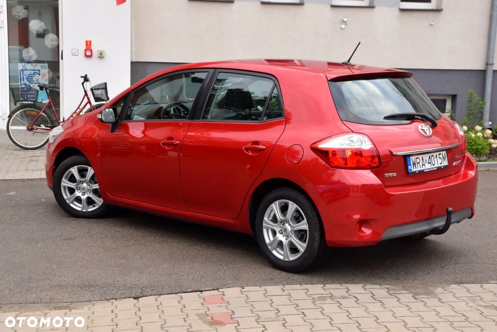 Toyota Auris 1.6 Premium MS - 13