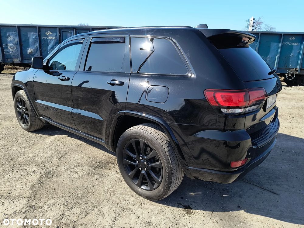 Jeep Grand Cherokee - 6
