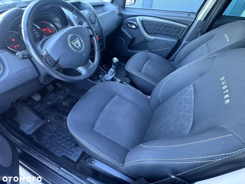 Dacia Duster 1.2 TCe Celebration - 16