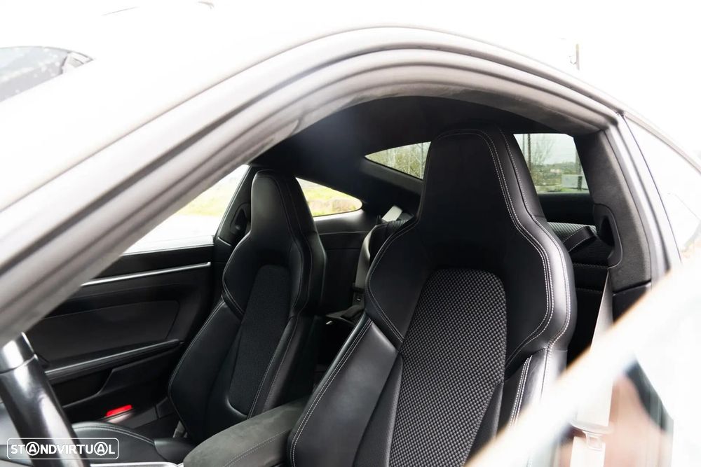 Porsche 911 (992) Carrera 4S PDK - 9