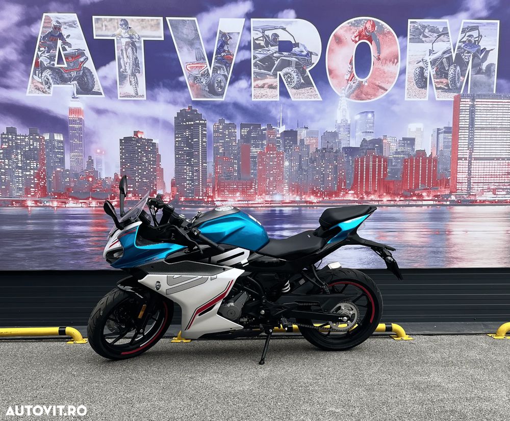 CF Moto 250SR - 1