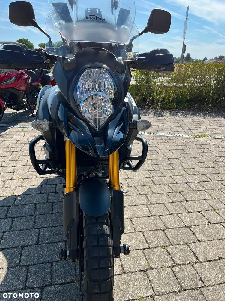 Suzuki V-STROM - 2