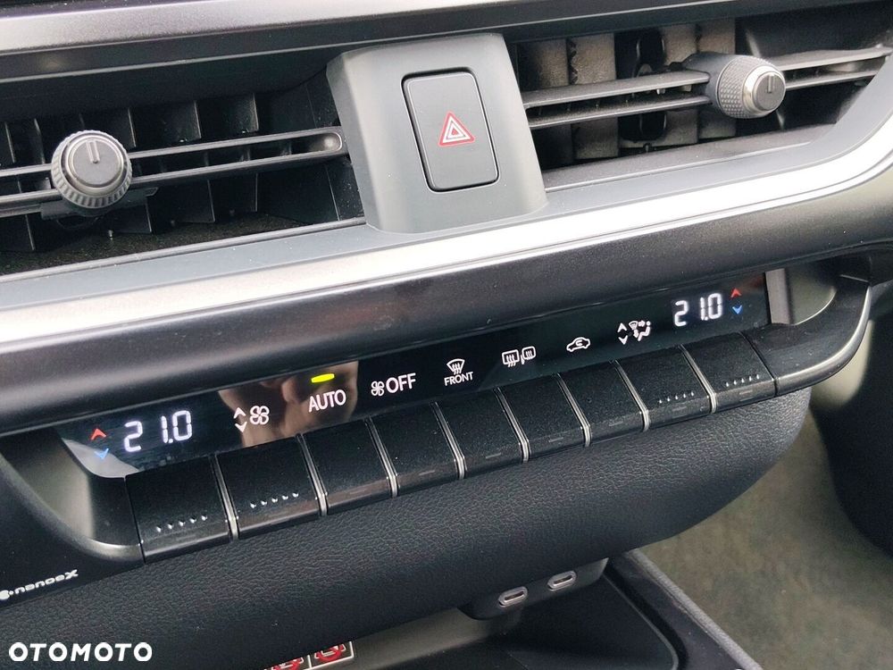 Lexus UX 250h GPF F Sport Design 2WD - 23