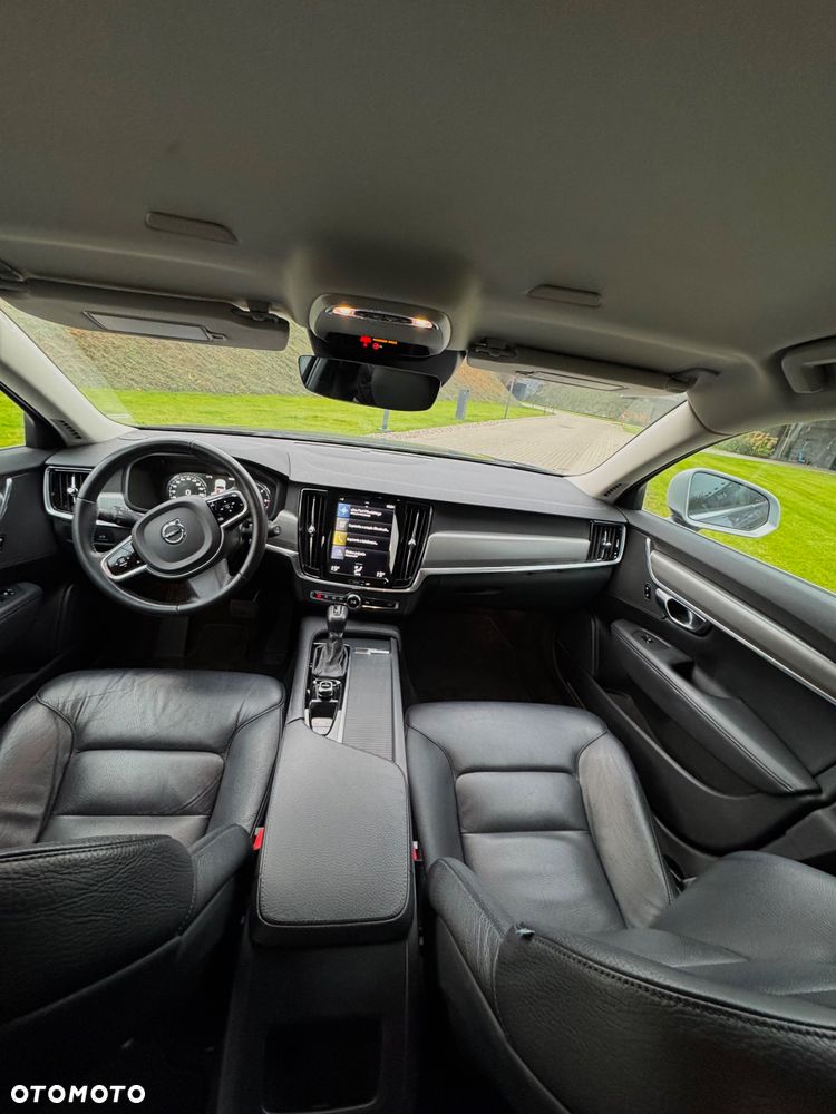 Volvo V90 D4 Momentum - 15