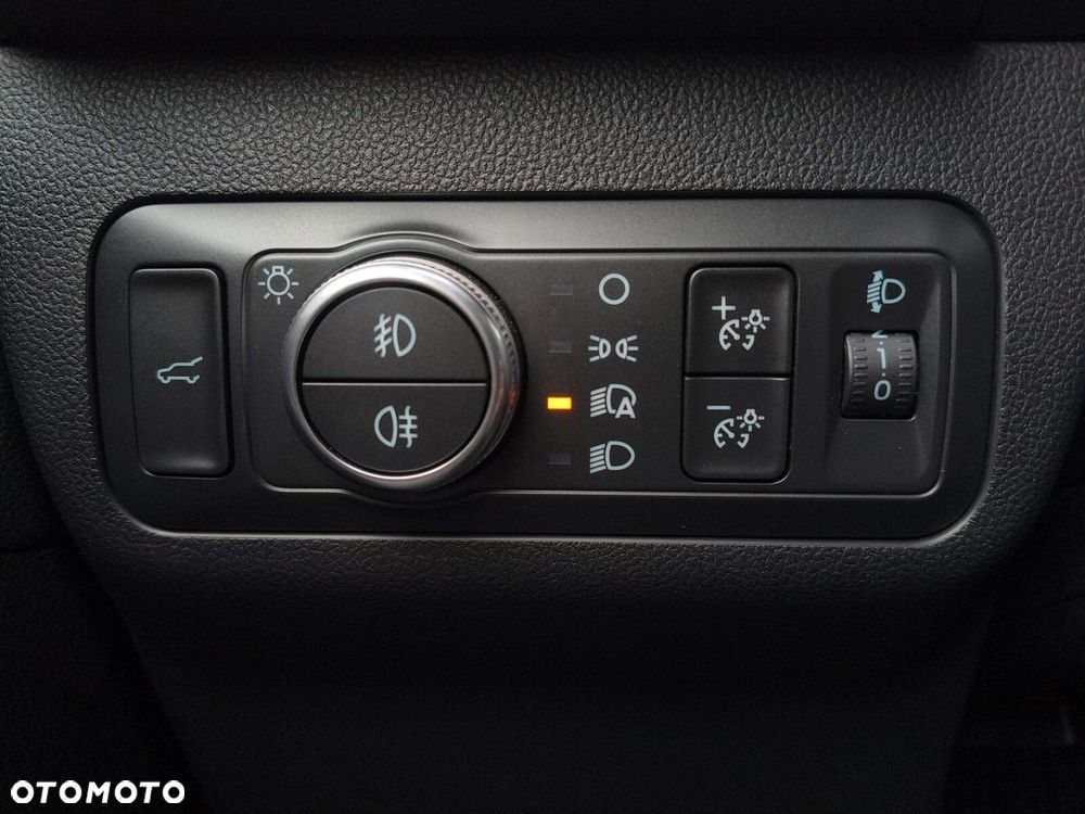 Ford Kuga 2.0 EcoBlue AWD ST-Line X - 22