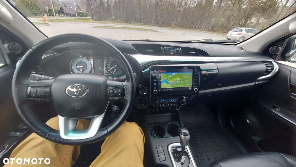 Toyota Hilux - 15