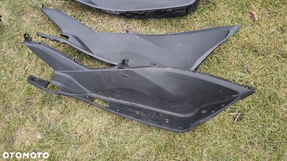EU OSŁONA PRAWA PODEST PRAWY HONDA PCX 125 14-17 - 2
