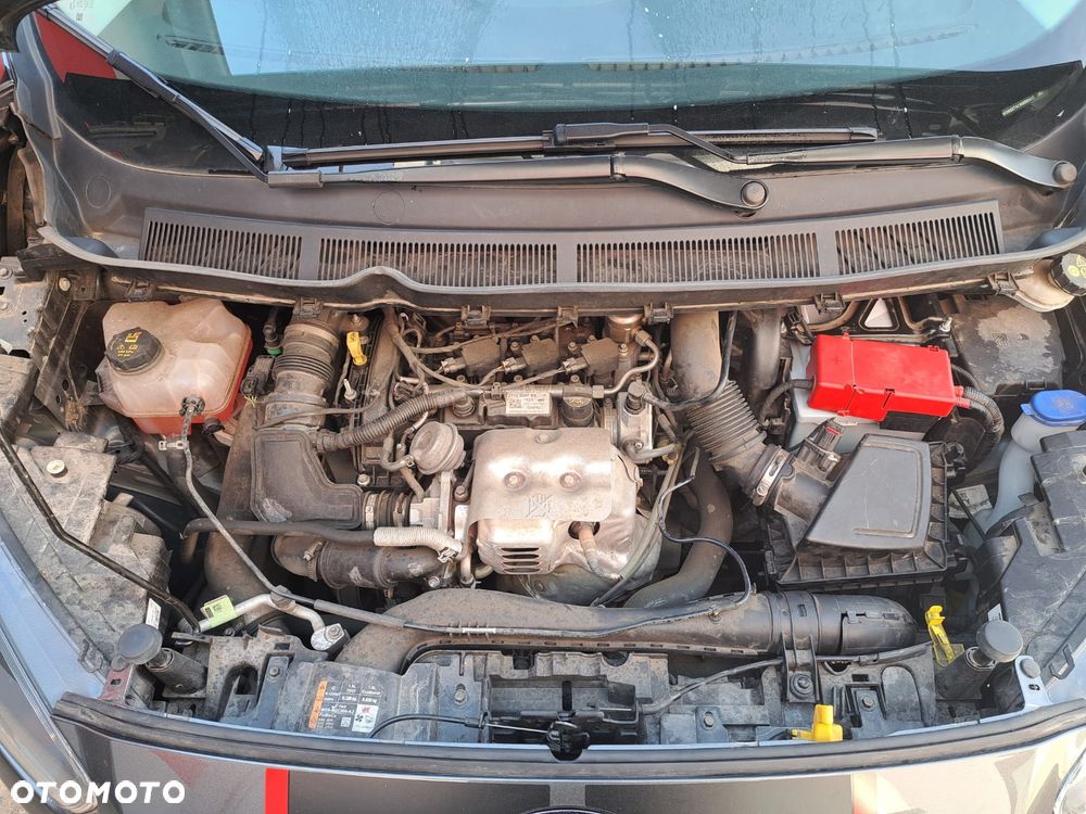 Ford Courier - 17
