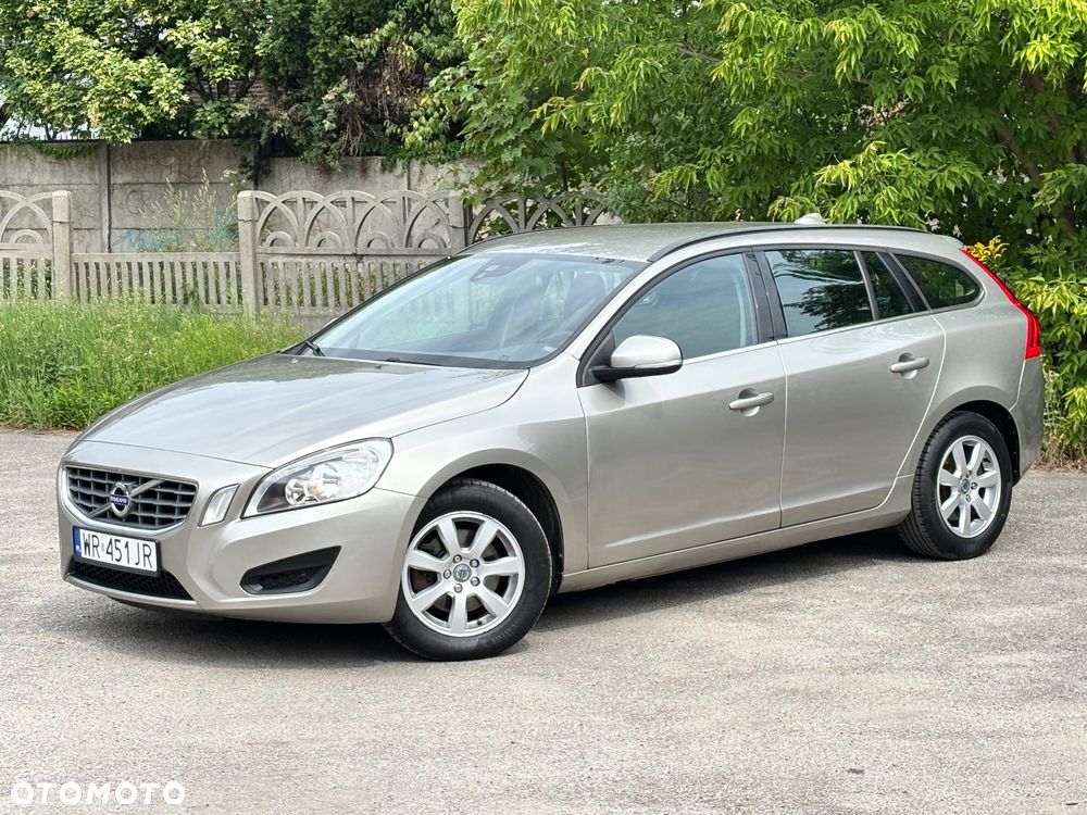 Volvo V60 D3 Momentum - 3