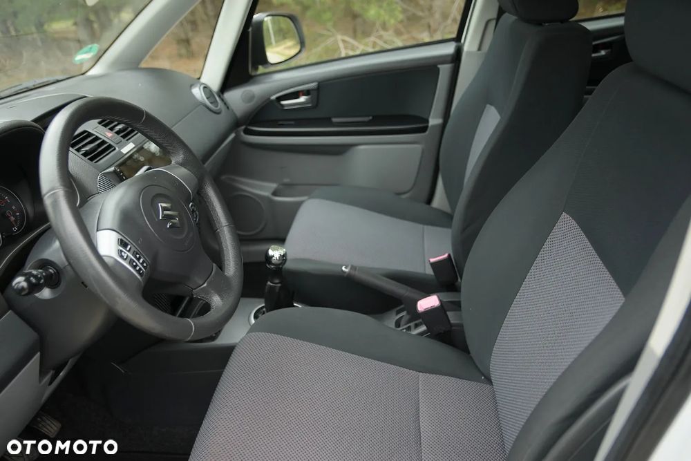 Suzuki SX4 - 27