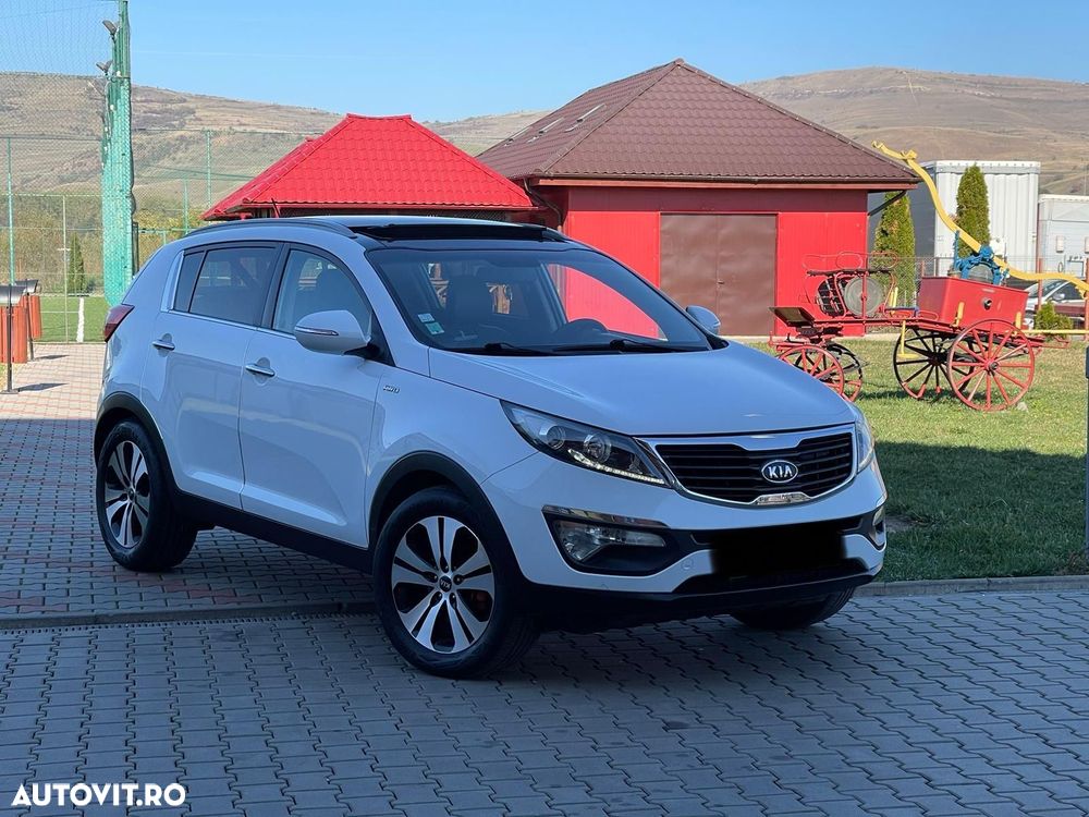 Kia Sportage 2.0 CRDI 4WD Dream-Team Edition - 11