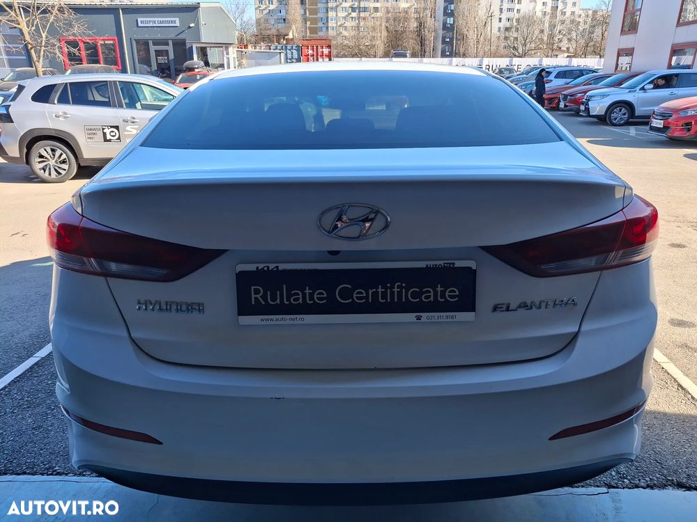 Hyundai Elantra 1.6 MPi Comfort - 7