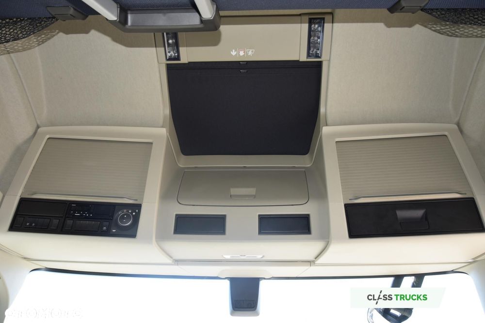 Volvo FH 500 Globetrotter XL i-ParkCool Adaptive Cruise Control Side Skirts - 17
