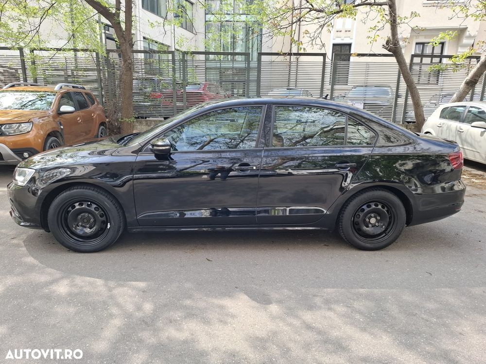 Volkswagen Jetta 1.2 TSI Trendline - 3