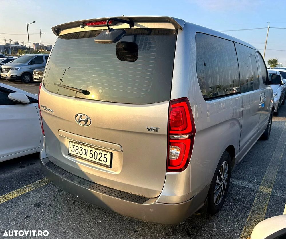 Hyundai H-1 Starex - 2