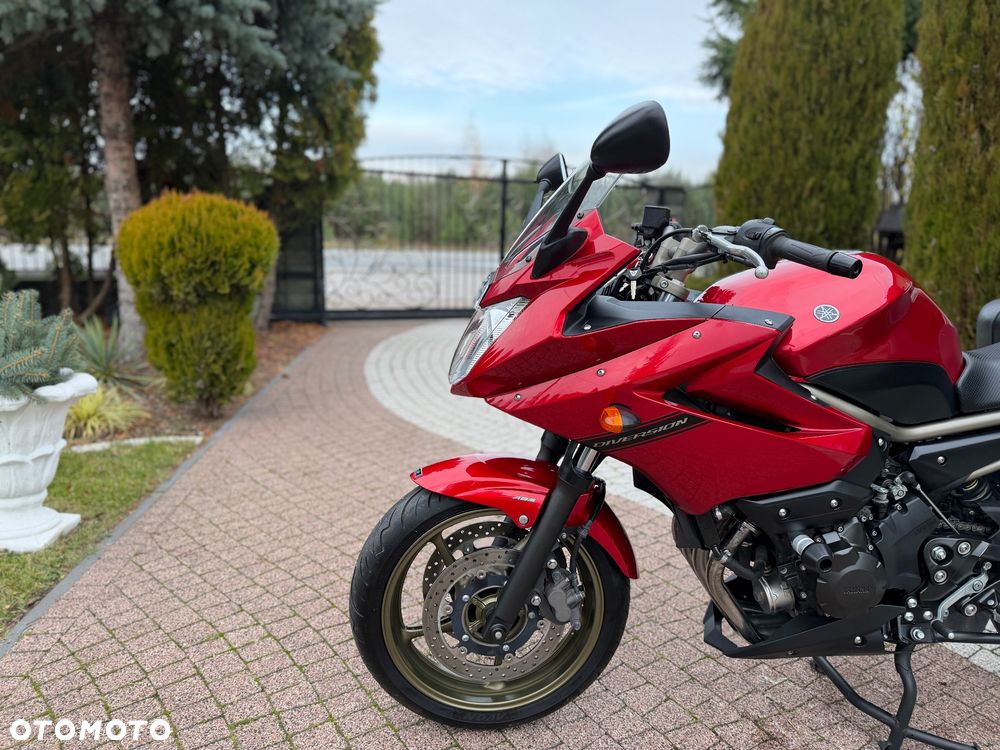 Yamaha XJ - 28