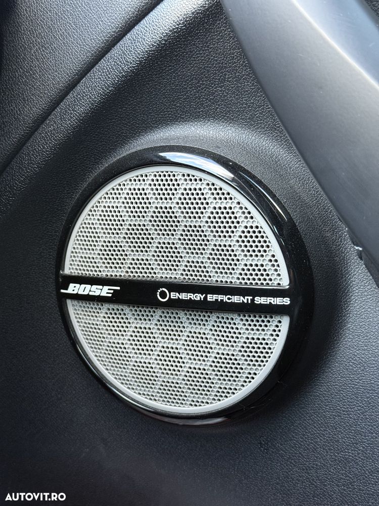 Renault Megane ENERGY dCi 130 Start & Stop Bose Edition - 10