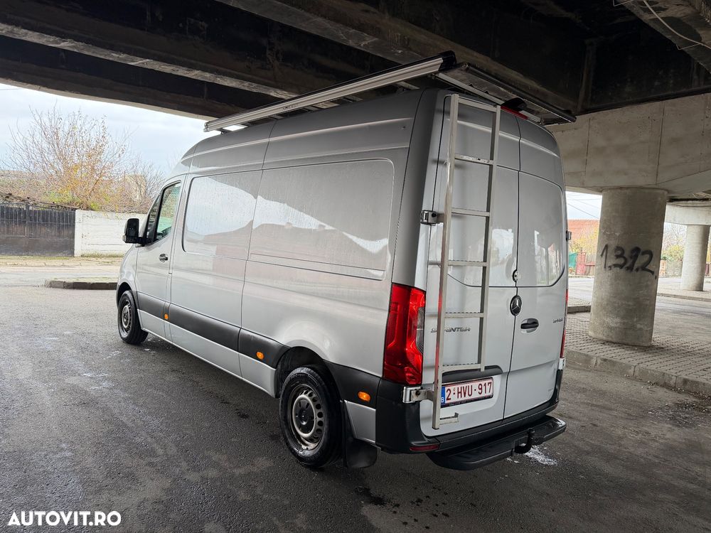 Mercedes-Benz Sprinter - 4