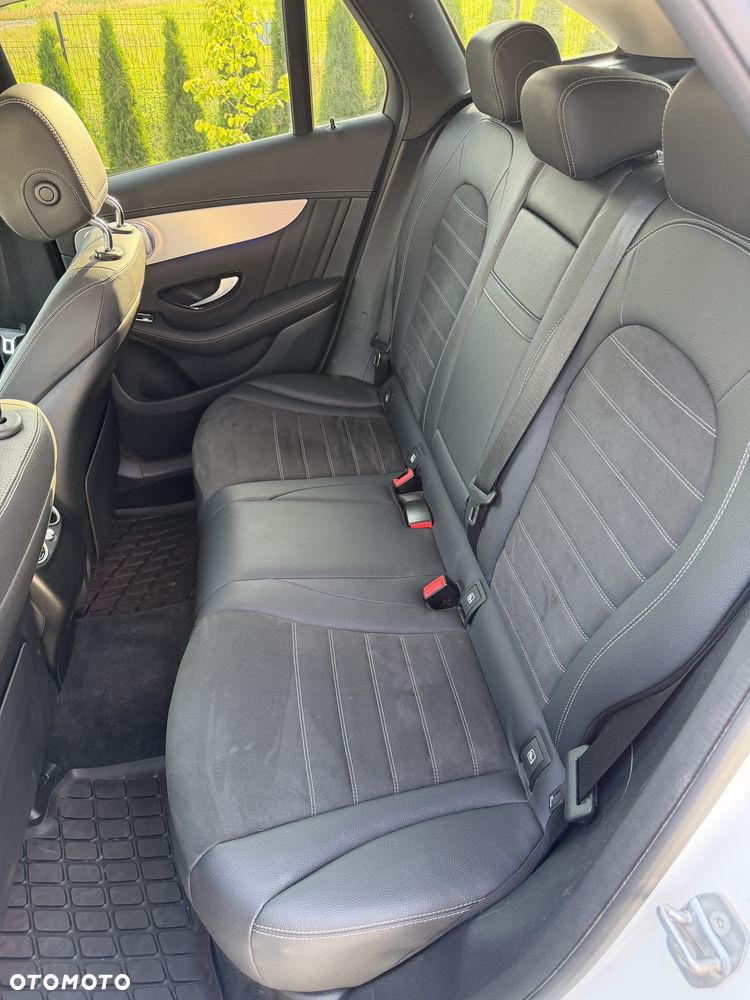 Mercedes-Benz GLC - 23
