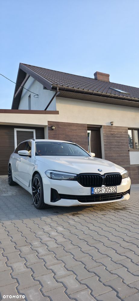 BMW Seria 5 530d xDrive mHEV Luxury Line - 3