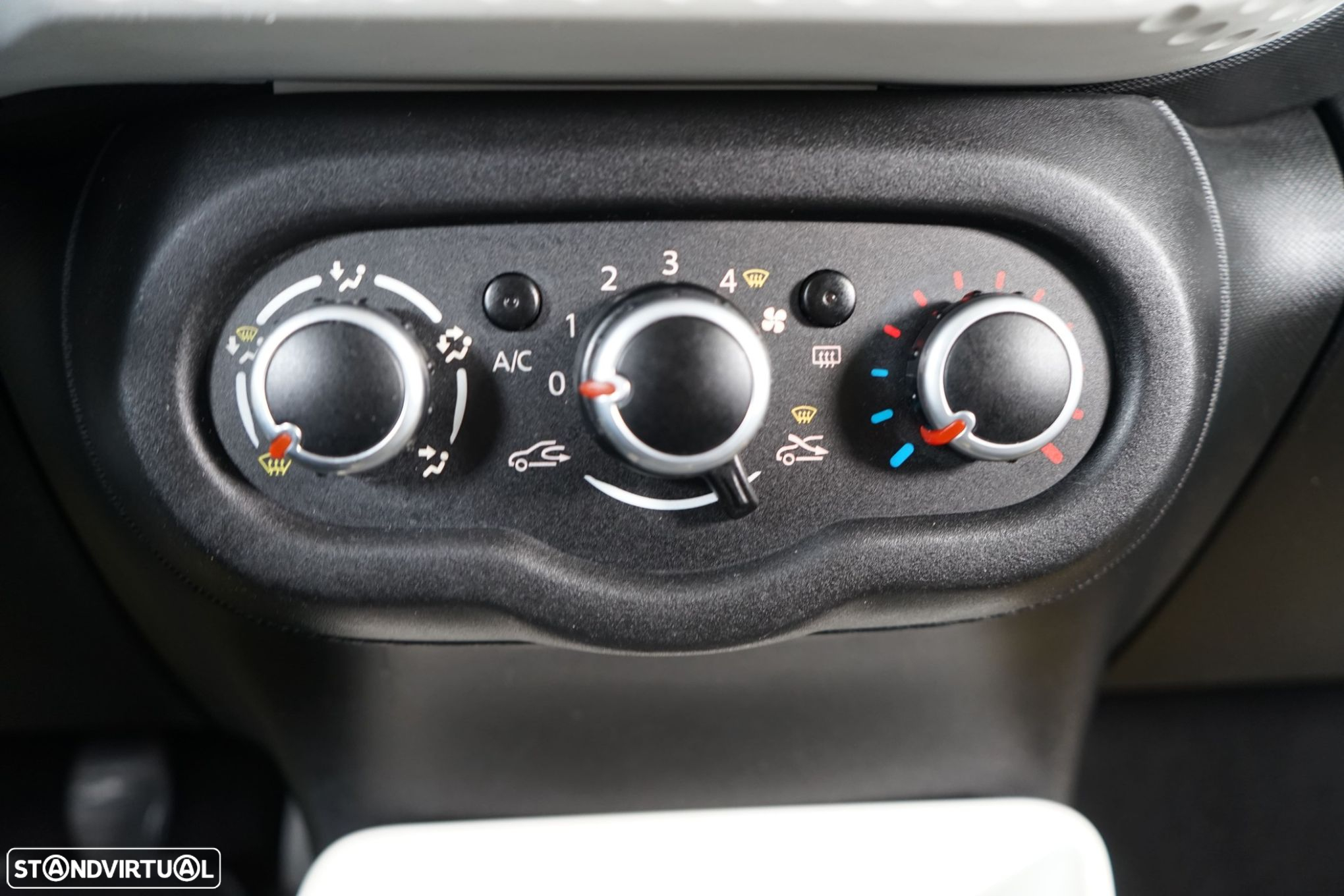 Renault Twingo 1.0 SCe Dynamique - 28